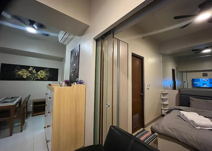 Executive With Balcony Seaview And View
